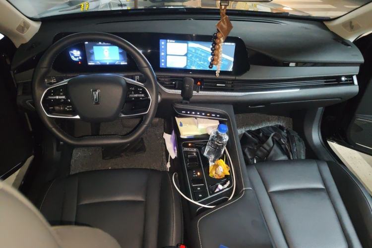 Used Bestune B70 2024 Dragon Edition 1.5T Leading Model Center Console