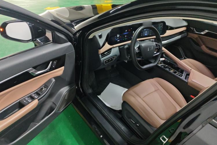 Used Bestune B70 2024 Dragon Edition 1.5T Leading Model Driver Seat