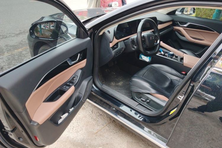 Used Bestune B70 2024 Dragon Edition 1.5T Leading Model Driver Seat