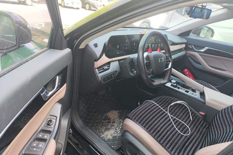 Used Bestune B70 2024 Dragon Edition 1.5T Leading Model Driver Seat