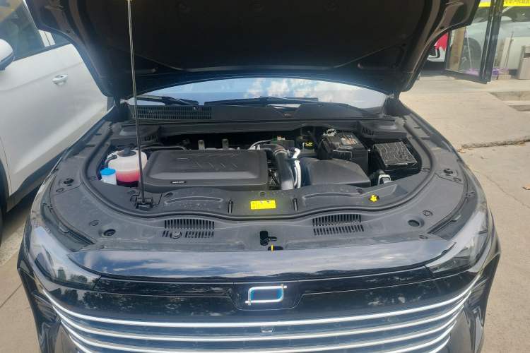 Used Bestune B70 2024 Dragon Edition 1.5T Leading Model Engine Bay