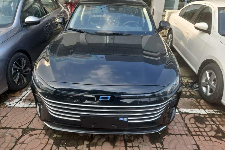 Used Bestune B70 2024 Dragon Edition 1.5T Leading Model Exterior 1