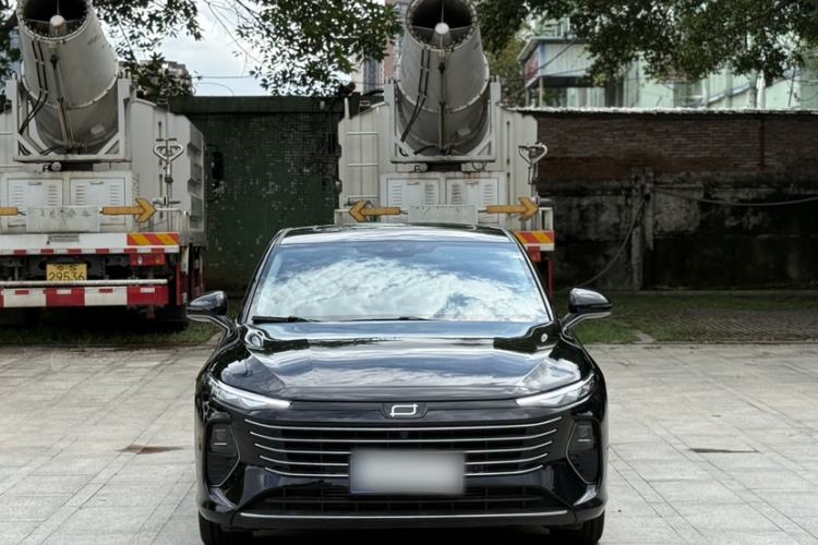 Used Bestune B70 2024 Dragon Edition 1.5T Leading Model Exterior 1