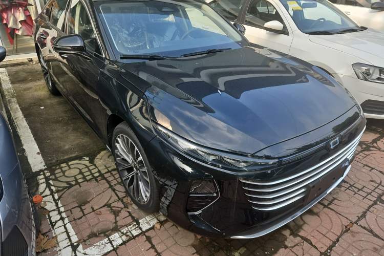 Used Bestune B70 2024 Dragon Edition 1.5T Leading Model Exterior 2