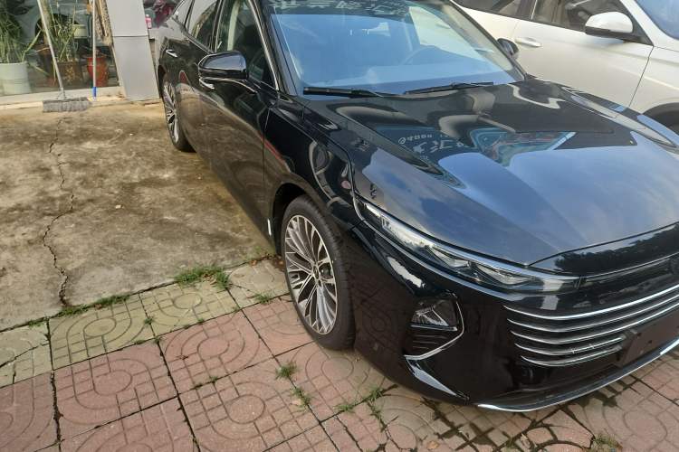 Used Bestune B70 2024 Dragon Edition 1.5T Leading Model Exterior 2