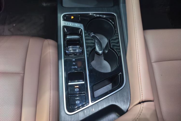 Used Bestune B70 2024 Dragon Edition 1.5T Leading Model Gear Lever