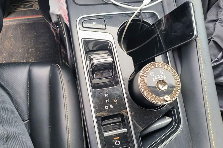 Used Bestune B70 2024 Dragon Edition 1.5T Leading Model Gear Lever