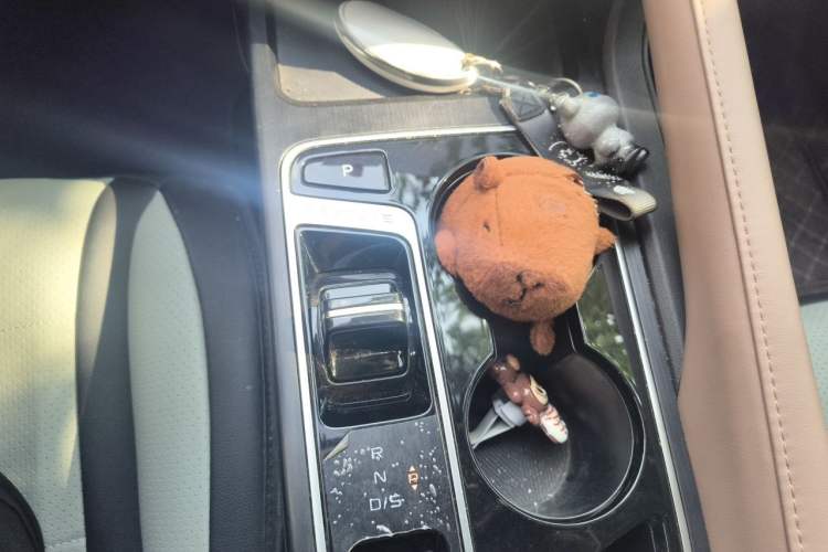 Used Bestune B70 2024 Dragon Edition 1.5T Leading Model Gear Lever