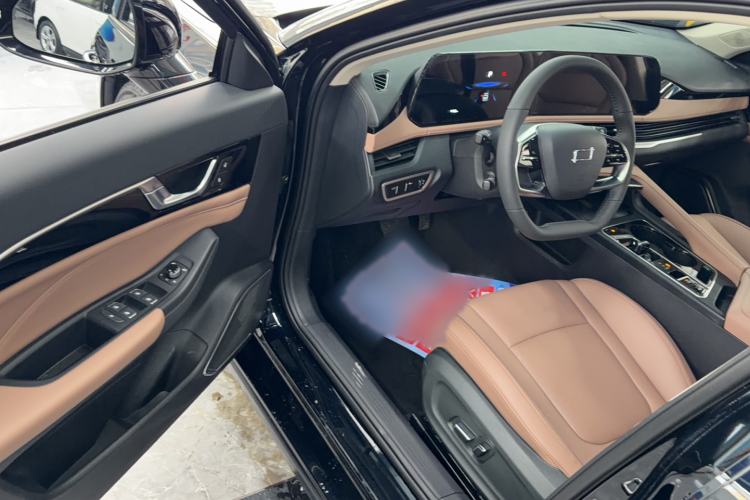 Used Bestune B70 2024 Dragon Edition 1.5T Leading Model Interior 1