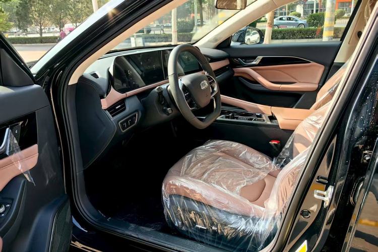 Used Bestune B70 2024 Dragon Edition 1.5T Leading Model Interior 2