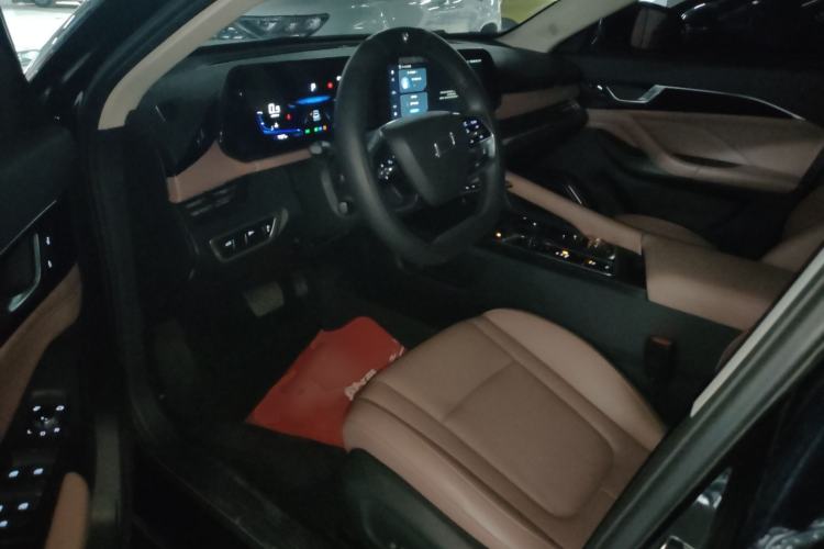 Used Bestune B70 2024 Dragon Edition 1.5T Leading Model Interior 3
