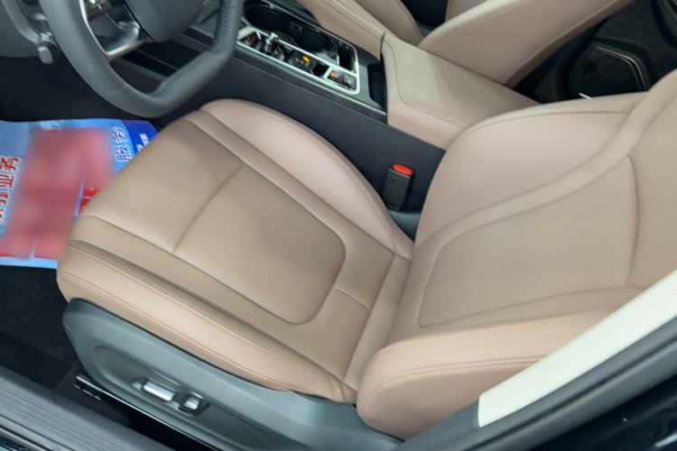 Used Bestune B70 2024 Dragon Edition 1.5T Leading Model Interior 3