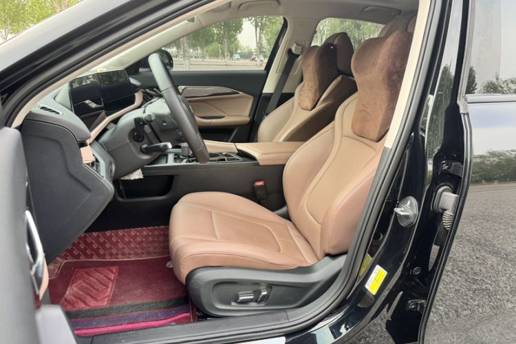 Used Bestune B70 2024 Dragon Edition 1.5T Leading Model Left Front Seat