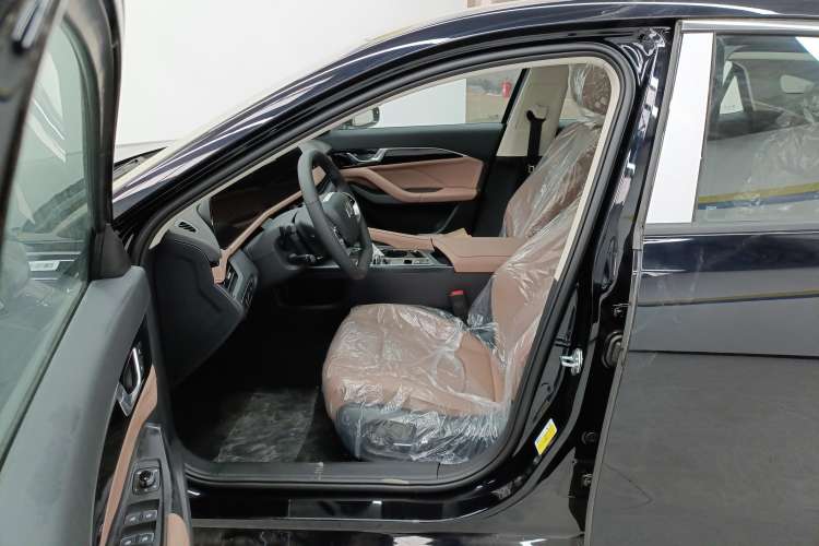 Used Bestune B70 2024 Dragon Edition 1.5T Leading Model Left Front Seat