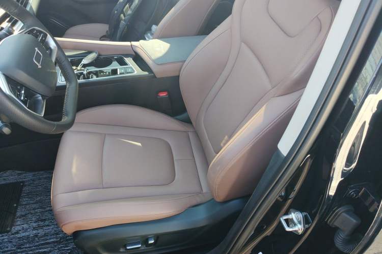 Used Bestune B70 2024 Dragon Edition 1.5T Leading Model Left Front Seat