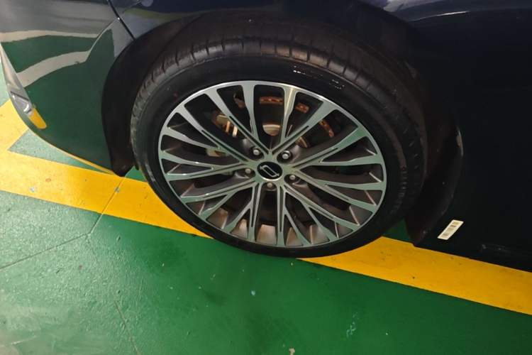 Used Bestune B70 2024 Dragon Edition 1.5T Leading Model Left Front Wheel Hub