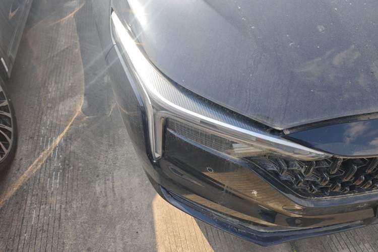 Used Bestune B70 2024 Dragon Edition 1.5T Leading Model Right Front Headlight
