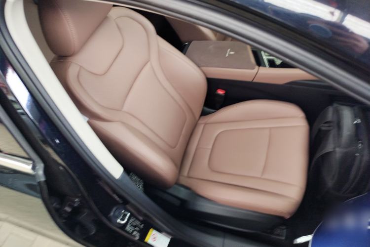 Used Bestune B70 2024 Dragon Edition 1.5T Leading Model Right Front Seat