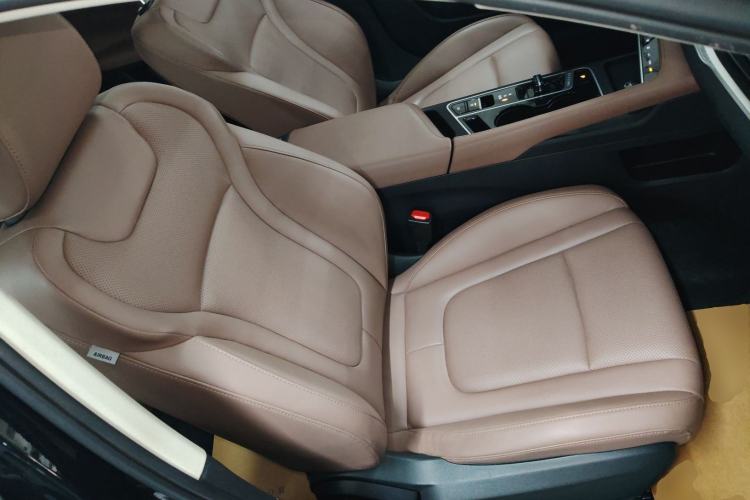 Used Bestune B70 2024 Dragon Edition 1.5T Leading Model Right Front Seat
