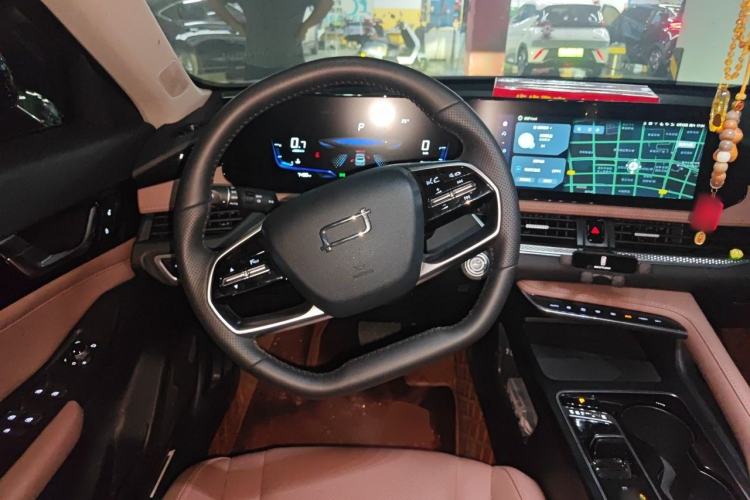 Used Bestune B70 2024 Dragon Edition 1.5T Leading Model Steering Wheel