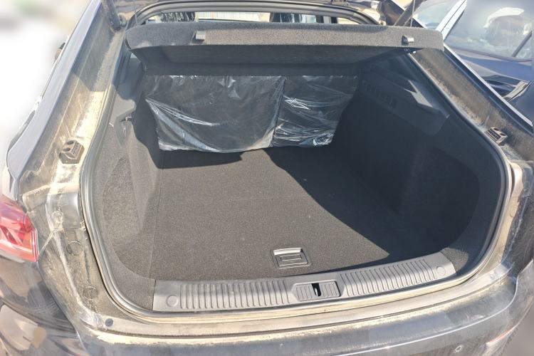 Used Bestune B70 2024 Dragon Edition 1.5T Leading Model Trunk