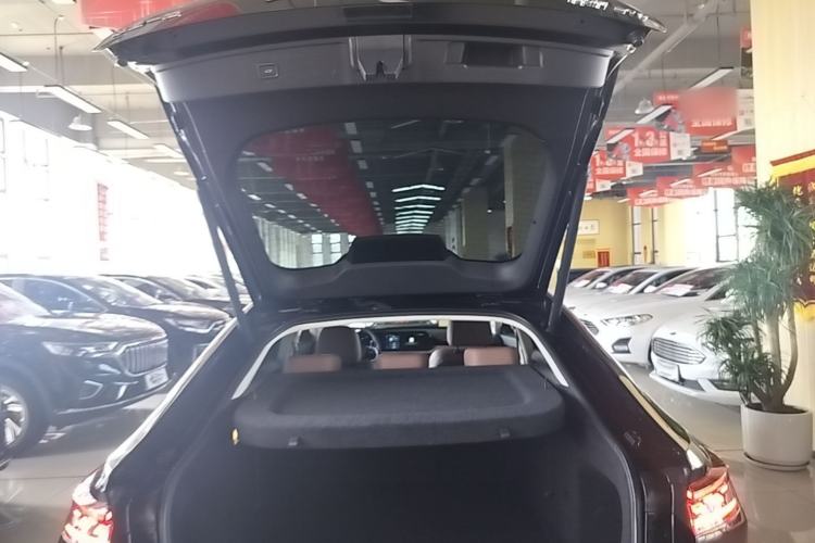 Used Bestune B70 2024 Dragon Edition 1.5T Leading Model Trunk