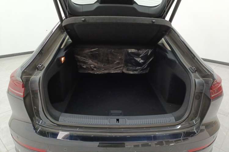 Used Bestune B70 2024 Dragon Edition 1.5T Leading Model Trunk