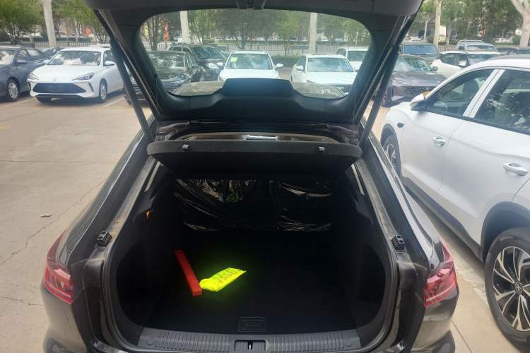 Used Bestune B70 2024 Dragon Edition 1.5T Leading Model Trunk