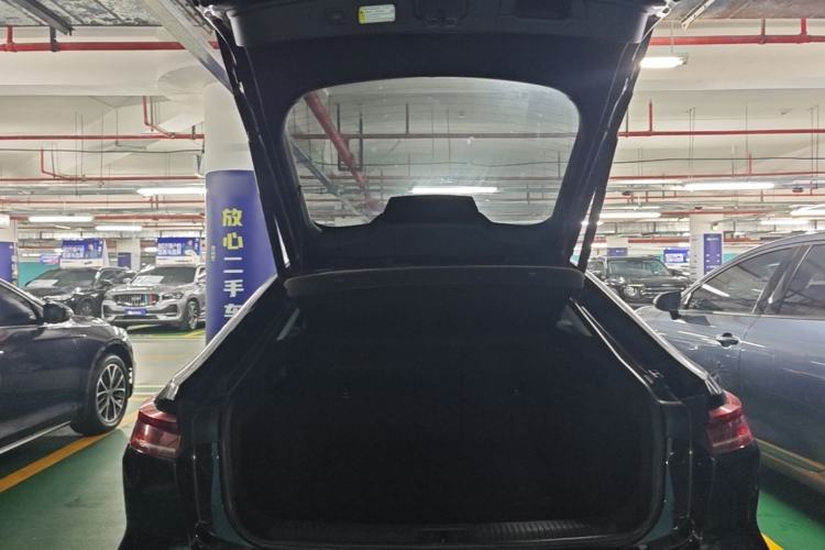 Used Bestune B70 2024 Dragon Edition 1.5T Leading Model Trunk