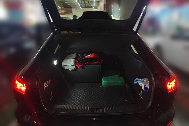 Used Bestune B70 2024 Dragon Edition 1.5T Leading Model Trunk