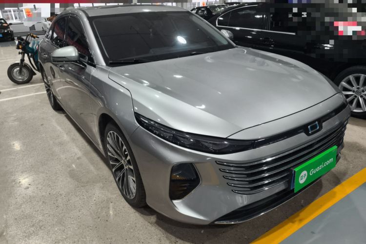 Used Bestune B70 2024 Dragon Edition 1.5T Leading Model Front Right 45 Deg