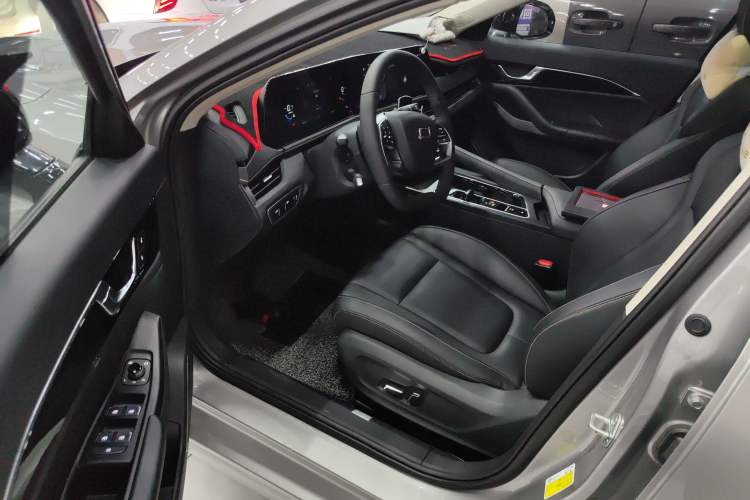 Used Bestune B70 2024 Fourth Generation 2.0T Lingyu Version Driver Seat