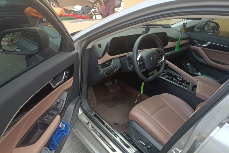 Used Bestune B70 2024 Dragon Edition 1.5T Leading Model Driver Seat