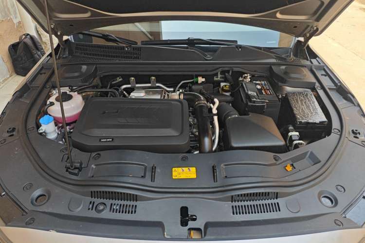 Used Bestune B70 2024 Dragon Edition 1.5T Leading Model Engine Bay
