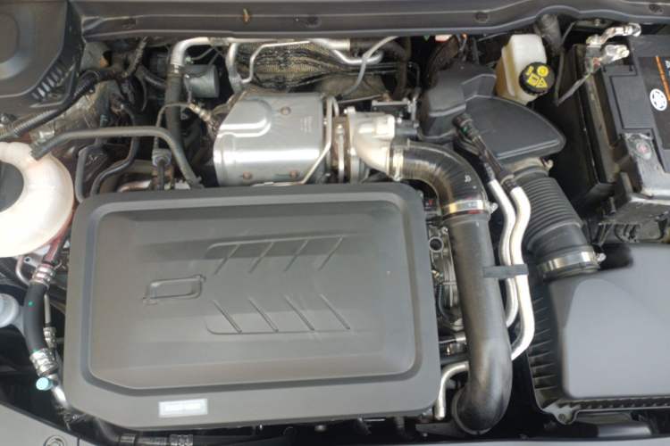 Used Bestune B70 2024 Dragon Edition 1.5T Leading Model Engine Bay