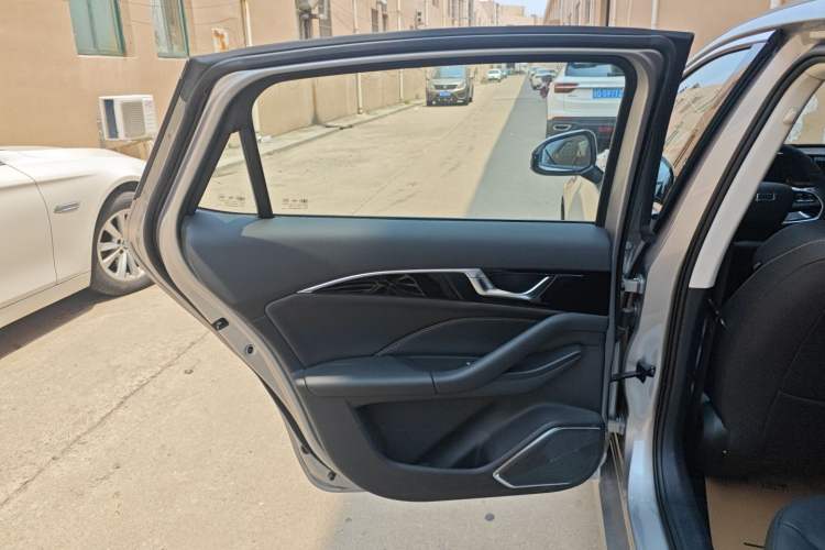 Used Bestune B70 2024 Dragon Edition 1.5T Leading Model Interior 8