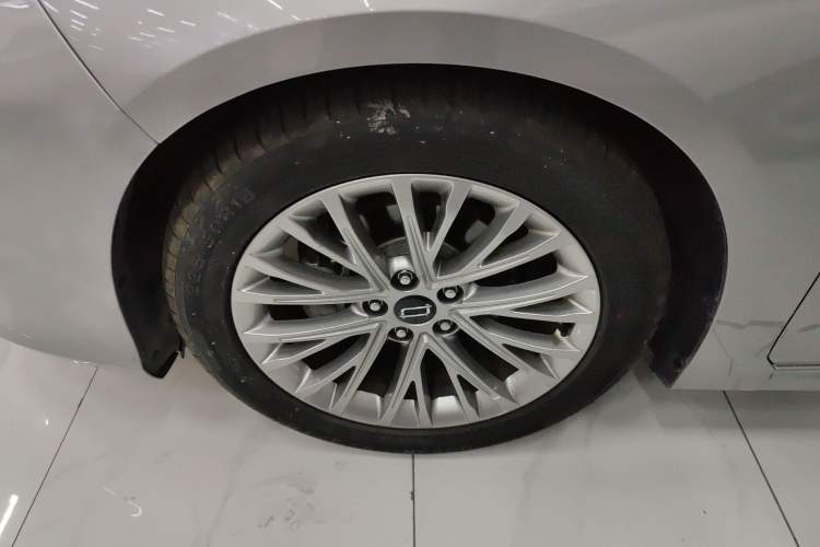 Used Bestune B70 2024 Fourth Generation 2.0T Lingyu Version Left Front Wheel Hub