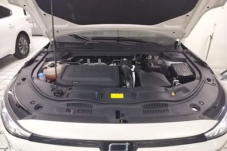 Used Bestune B70 2024 Dragon Edition 1.5T Leading Model Engine Bay