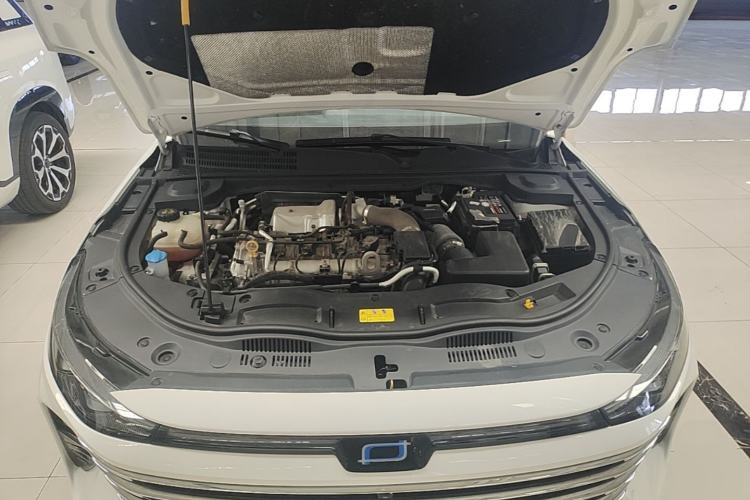 Used Bestune B70 2024 Fourth Generation 2.0T Lingyu Version Engine Bay
