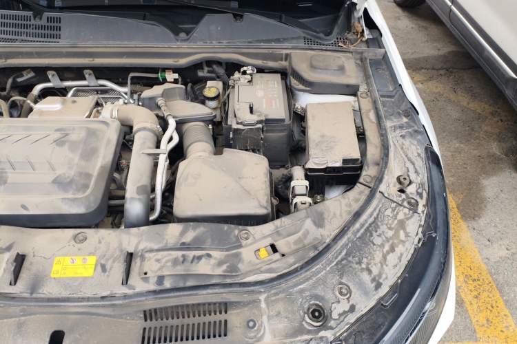 Used Bestune B70 2024 Dragon Edition 1.5T Leading Model Engine Bay Left