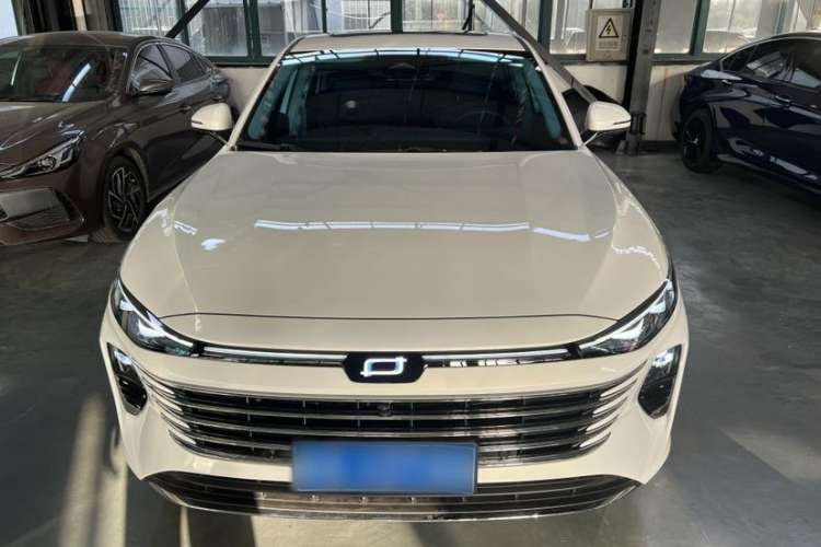 Used Bestune B70 2024 Dragon Edition 1.5T Leading Model Exterior 1