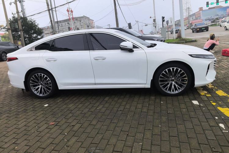Used Bestune B70 2024 Dragon Edition 1.5T Leading Model Exterior 2