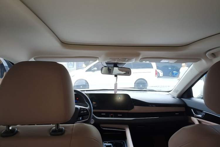 Used Bestune B70 2024 Dragon Edition 1.5T Leading Model Headliner