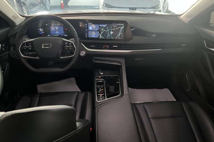 Used Bestune B70 2024 Dragon Edition 1.5T Leading Model Interior 1