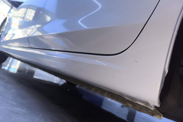 Used Bestune B70 2024 Dragon Edition 1.5T Leading Model Left Side Sill