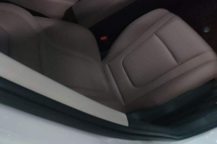 Used Bestune B70 2024 Dragon Edition 1.5T Leading Model Right Front Seat