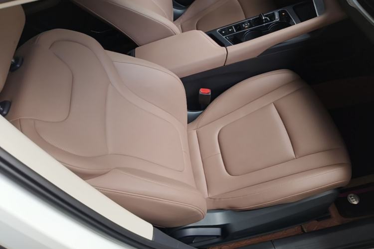 Used Bestune B70 2024 Dragon Edition 1.5T Leading Model Right Front Seat