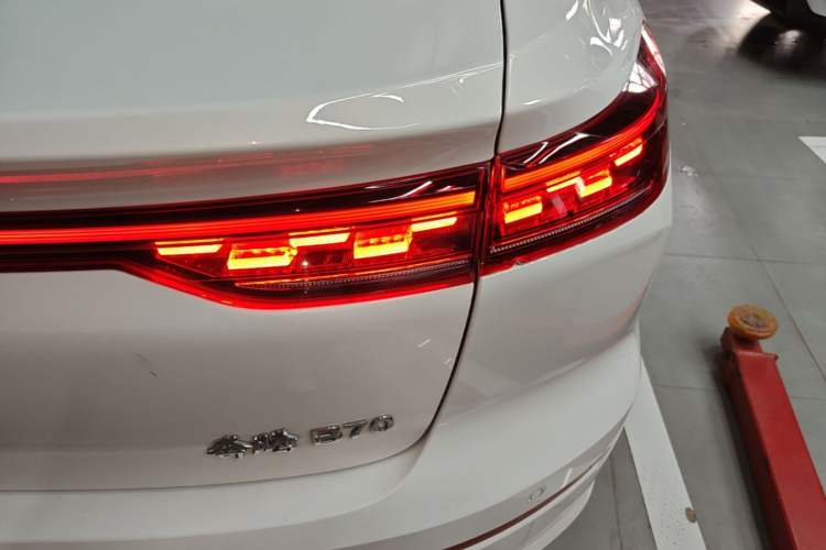 Used Bestune B70 2024 Dragon Edition 1.5T Leading Model Right Rear Taillight