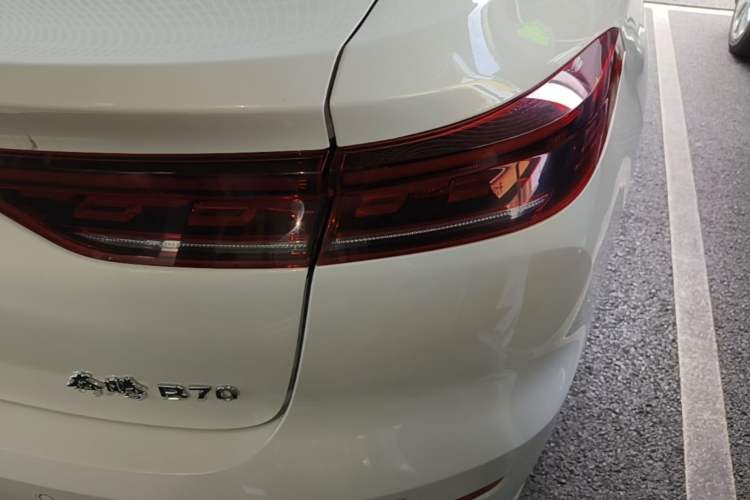 Used Bestune B70 2024 Dragon Edition 1.5T Leading Model Right Rear Taillight