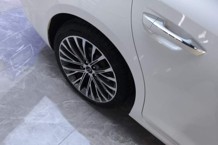 Used Bestune B70 2024 Dragon Edition 1.5T Leading Model Right Rear Wheel Hub